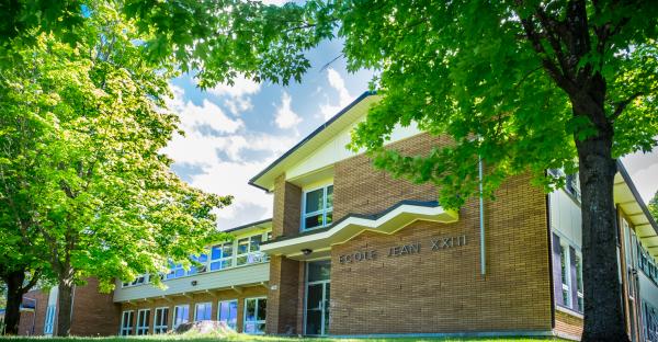 Retour à l’école Jean XXIII après les Fêtes : une transition sécuritaire et harmonieuse pour les élèves d’Inverness